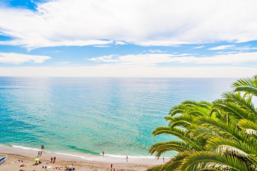 Casa Playa Torrecilla Villa Nerja Esterno foto