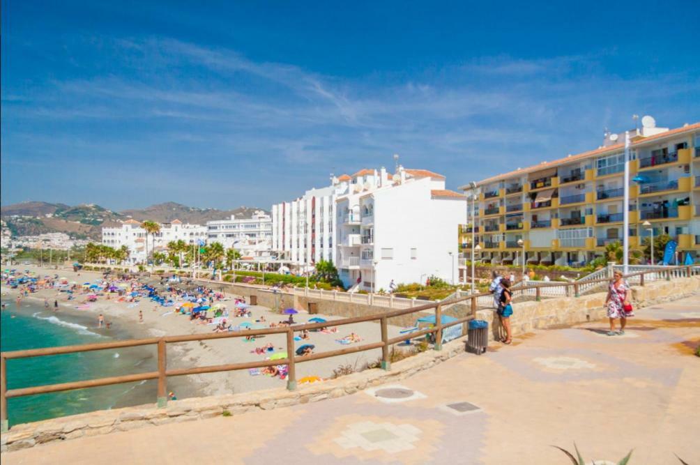 Casa Playa Torrecilla Villa Nerja Esterno foto